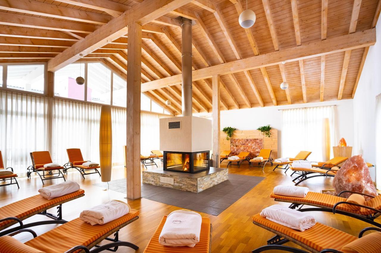 Bio- Und Wellnesshotel Alpenblick Höchenschwand Esterno foto